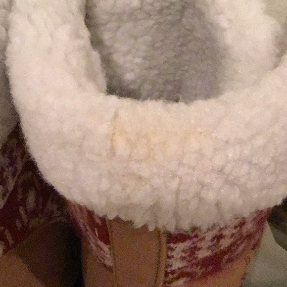 NWT Size 8 Khombu boots - Picture 4 of 6